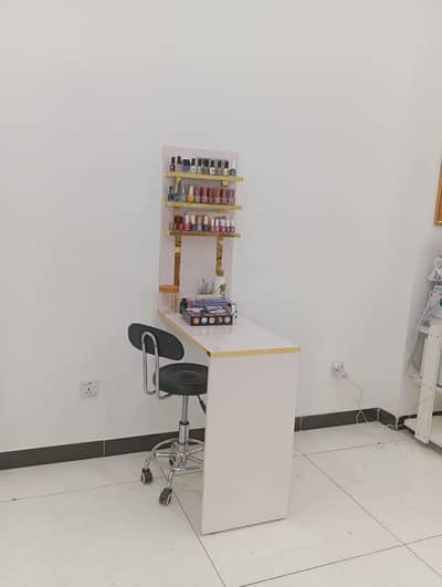 running salon setup available