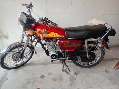 Good condition motorcycle for sale in gujrat