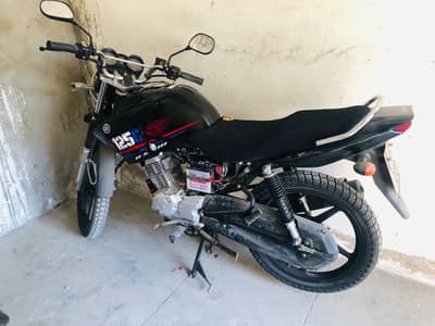 Yamaha YBR 125G 2023