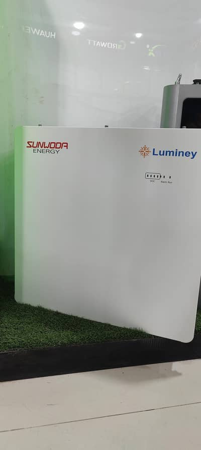 luminey sunwoda IP 65 51.2v100ah