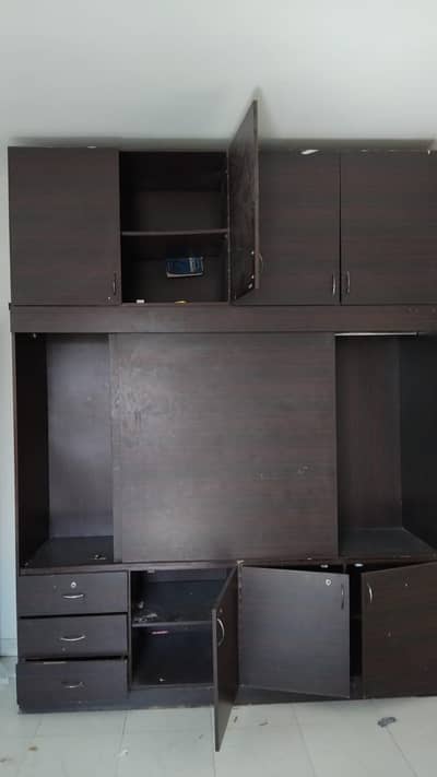 2 Almari used large size well maintenan no work required