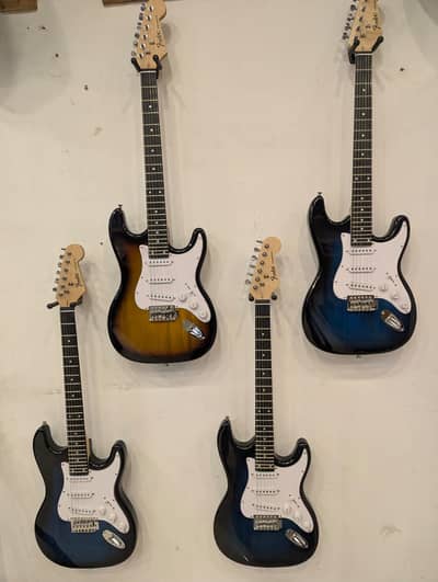 Guitar/Acoustic Guitar /Electric Guitar Fender /Stratocaster /imported