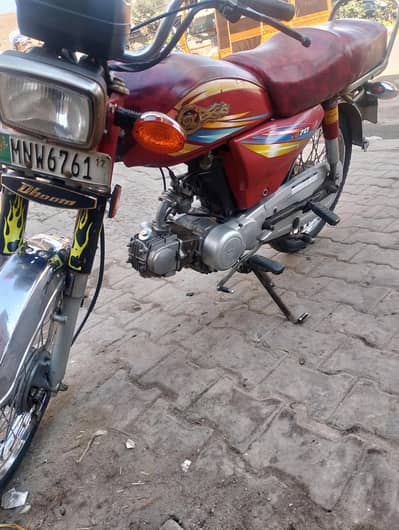 this is dhoom bike is good candation for sale