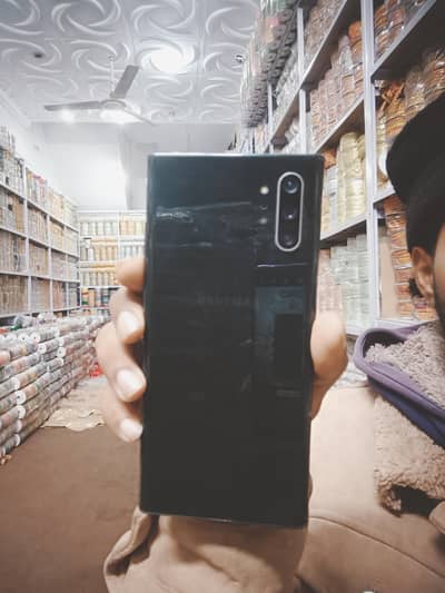 12 GB ram 256 GB memory