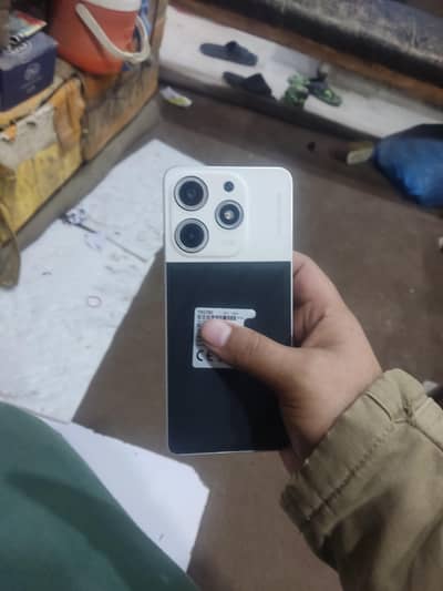 8+128  With  box 10/10 condition