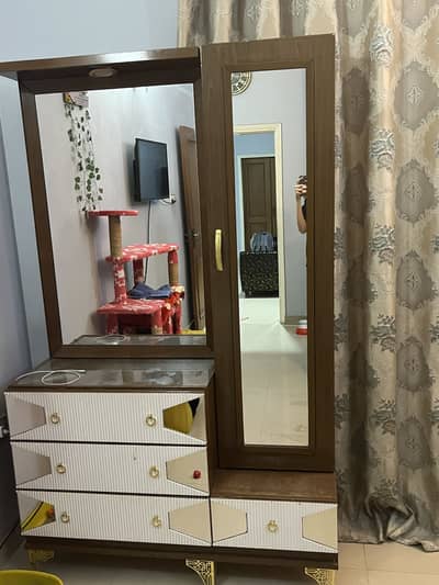 Dressing Table for sale