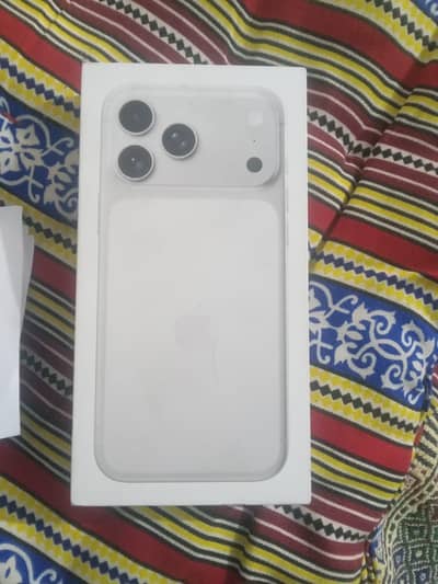 Iphone 17 pro max 256gb silver box pack non active