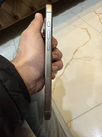 Iphone 15 pro max Jv