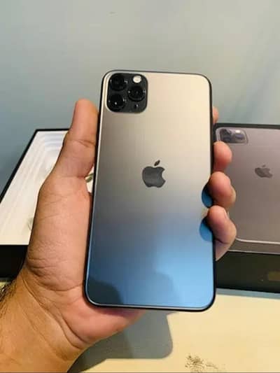 Iphone 11 Pro max 256 10/10 PTA aproved complete