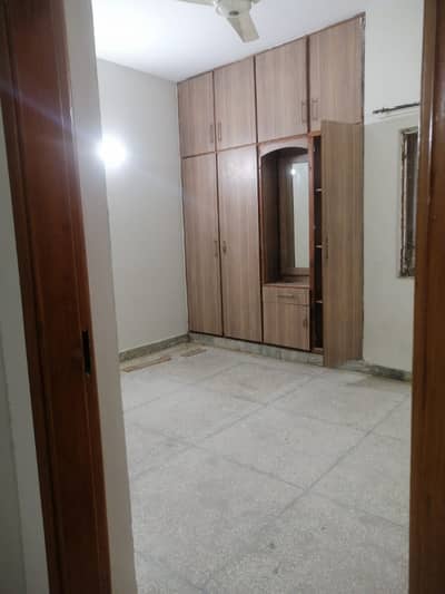 G11/3 PHA FLAT 2ND FLOOR FLAT FOR SALE