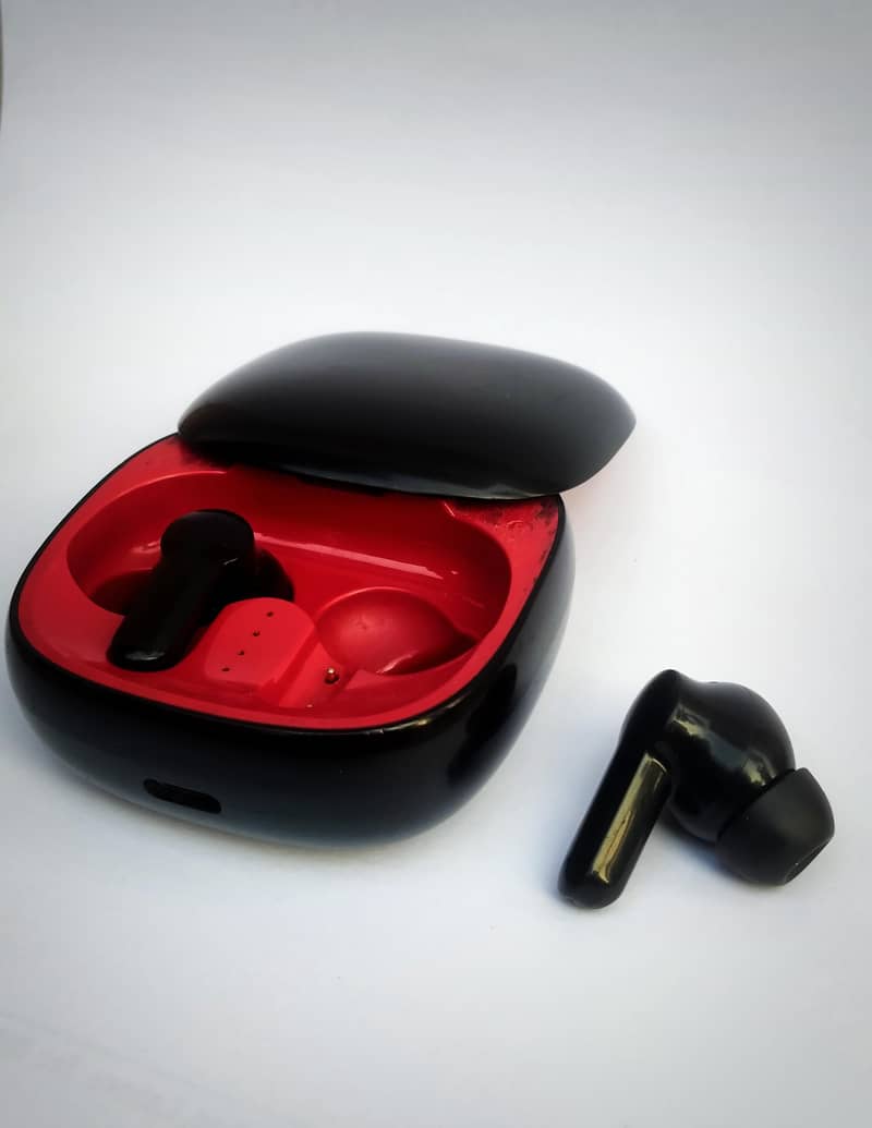 Audionic 550 slide 0