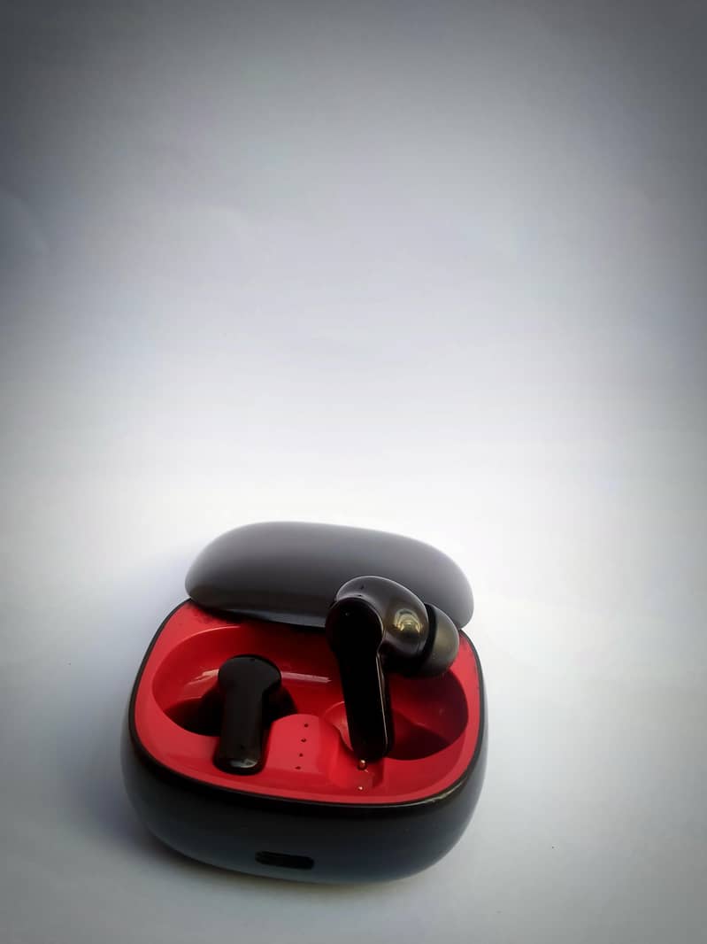 Audionic 550 slide 1