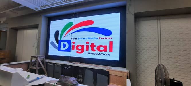 Indoor & Outdoor SMD Screens, LCD LED Advertising Displays, Video Wal