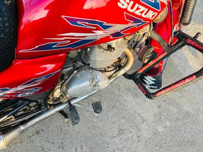 Suzuki 150 se