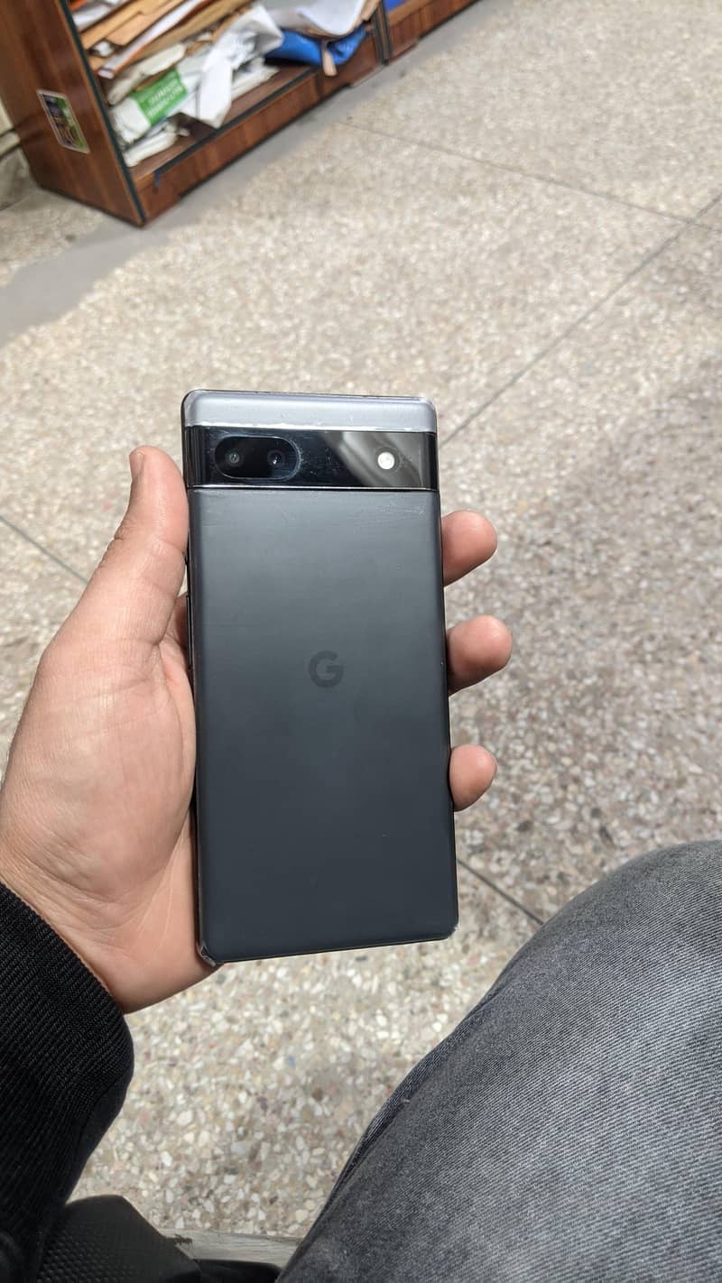 Google pixel 6a 4