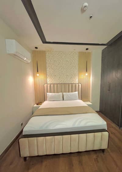 One bed apartment per day available Gulbarga green Islamabad