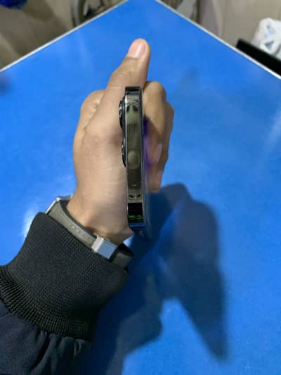 13 pro factory unlock