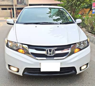 rent a car in bahria town lahore