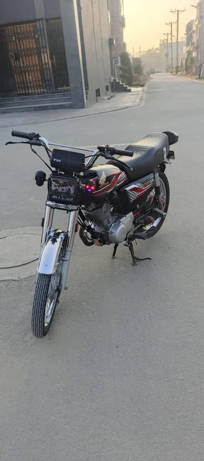 Honda 125 2024 model All ok lush condition jxt buy and drive