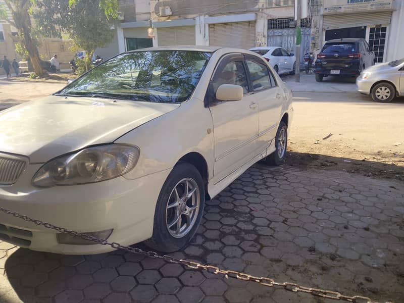 corolla SE saloon 2004 1