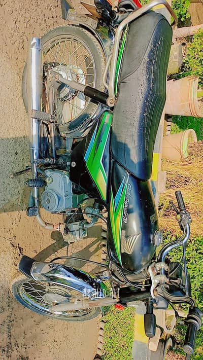 Honda CD 70 bike