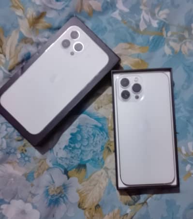 Iphone 13 pro max Factory unlocked + 4 months free sim time