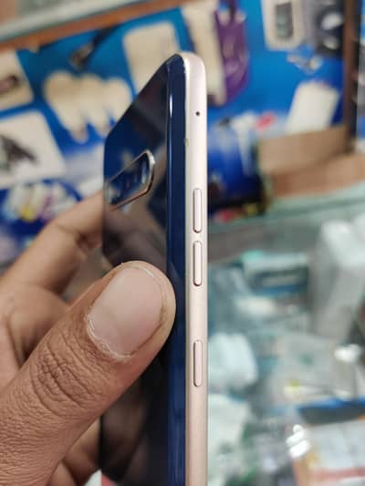 LG v60 sell and exchnage  0310/16.57. 499