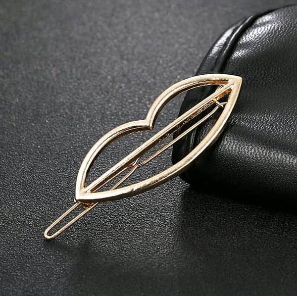 METAL Geometric Hair Clip – Round and Triangle Barrettes (Hair Claws) for Women and Girls