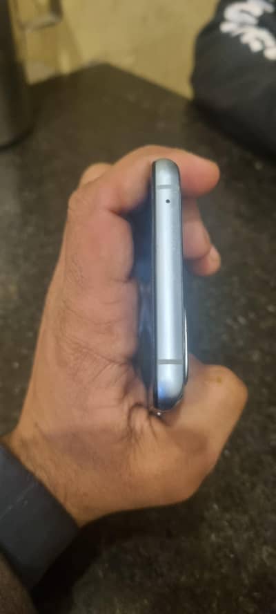 OnePlus 9r lcd barek hai haf working ha