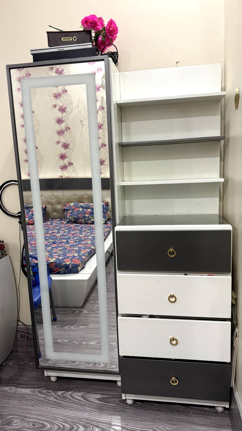 dressing table 2