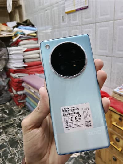 INFINIX ZERO 40