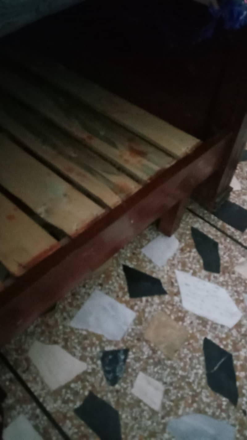 bed and dressing table 2