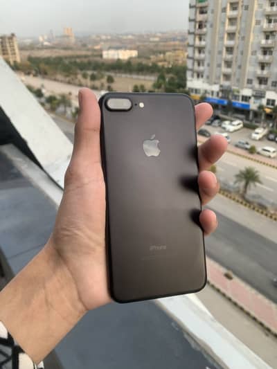 iPhone 7plus non pta 32 gb finger okay battery 100 all okay hai