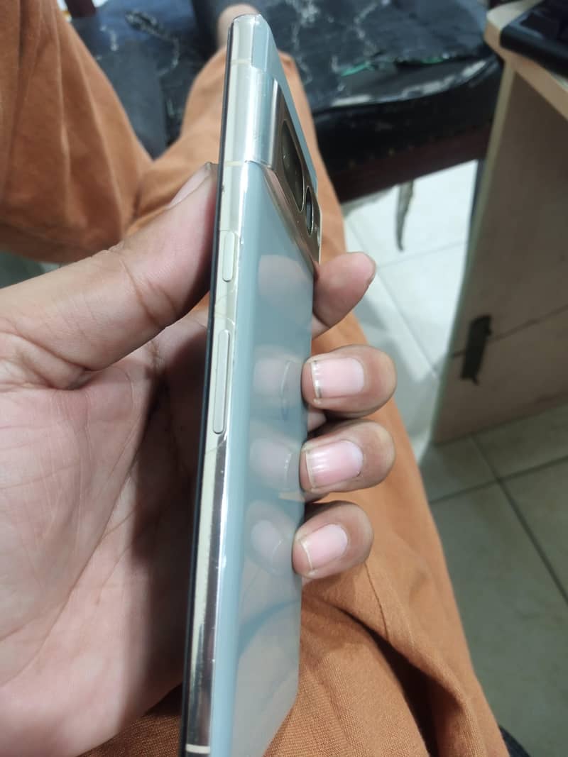 Google Pixel 7 Pro 6