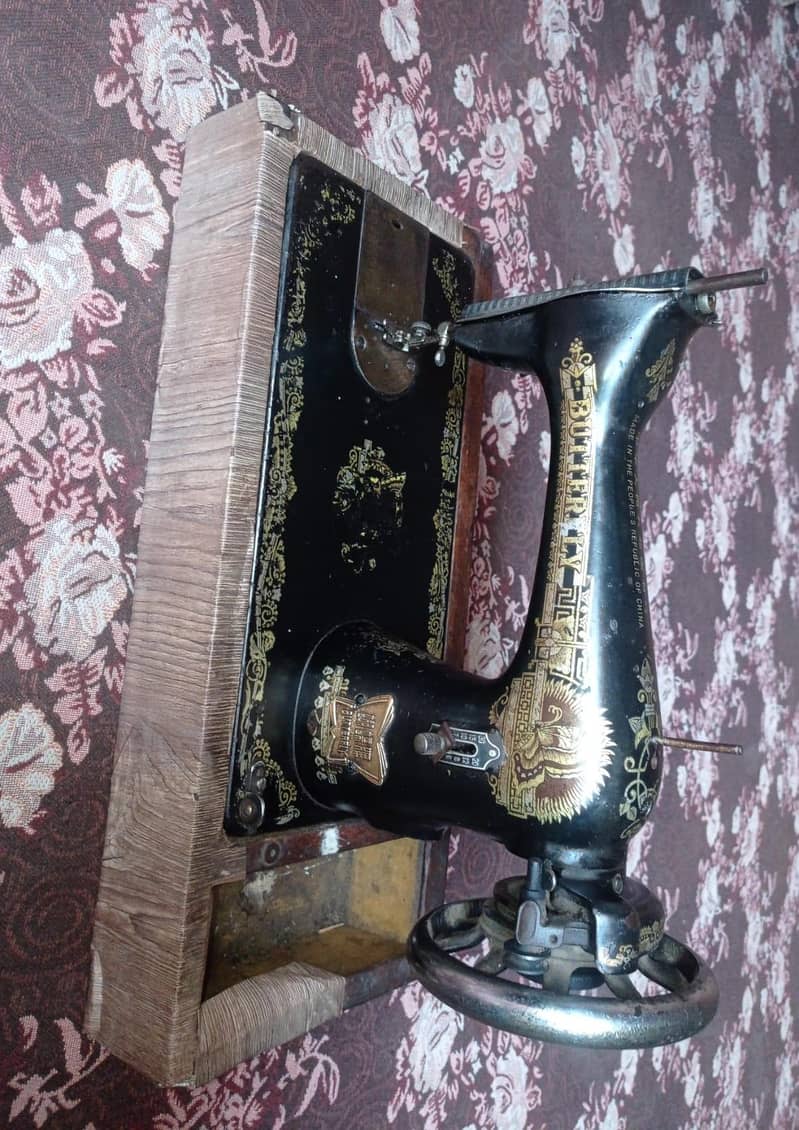 sewing machine 0