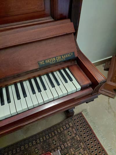 Vintage Piano Haydn Company