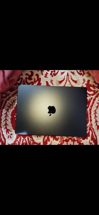 MacBook M4 pro latest screch less