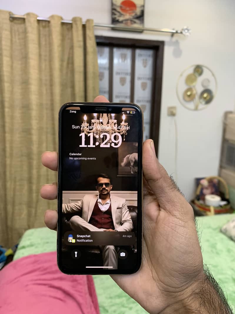 salling my iphone x 2