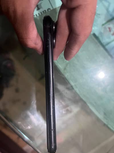 iPhone xr pta approved