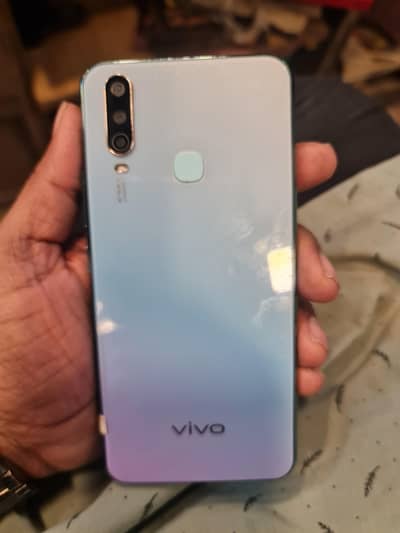 vivoy17 8 256 urjent sale