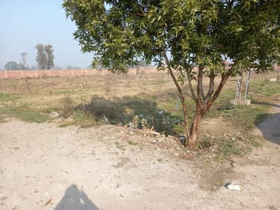 1 KANAL PLOT AVAILABLE FOR SALE