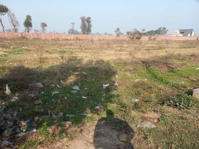 1 KANAL PLOT AVAILABLE FOR SALE V-859