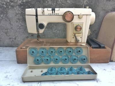 Janome 802 original swing machine