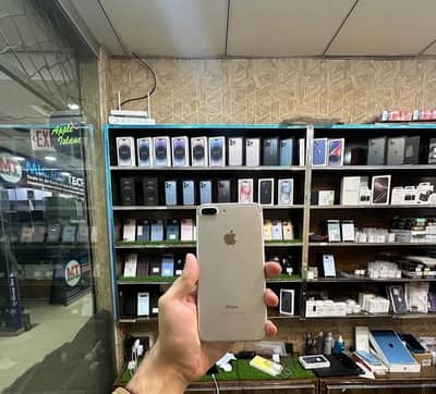 iphone 7 plus 128 GB my WhatsApp number 0320-24-100-47