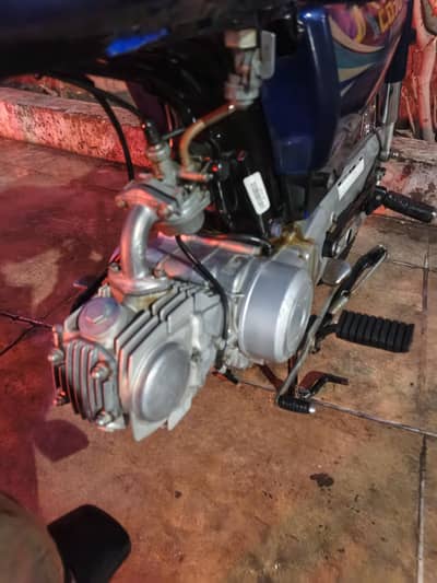 hunda 70cc. 2024 madel  blow calar  invis ki da 130 hazar