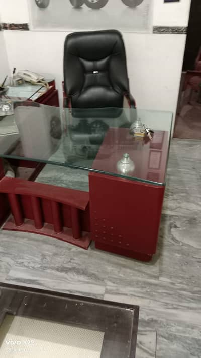 Office table