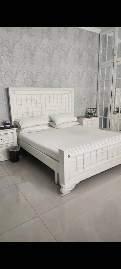 sell king size bed without mattress