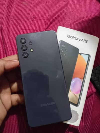 samsung galaxy a32.6 Ram 128 GB storage