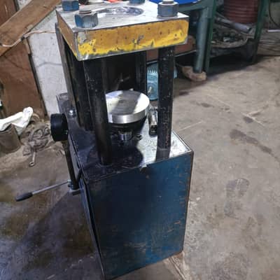 Hydraulic press Machine