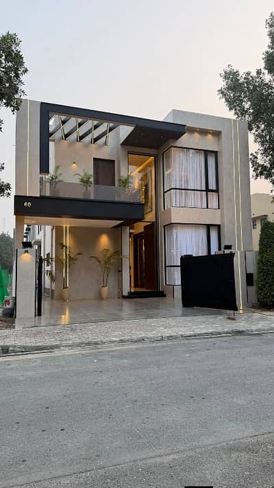 10 Marla upper potrion is Available for Rent in Bahria Town Lahore